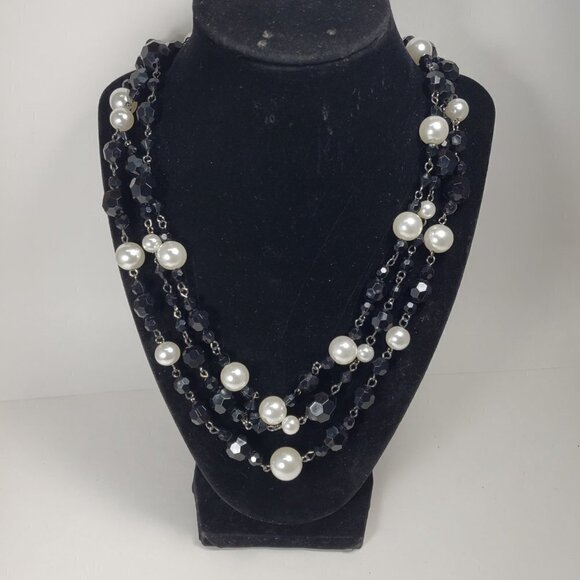 Stylish Multi-Layer Black and Off-White color Beaded Necklace - Elegant Women - Picture 8 of 9